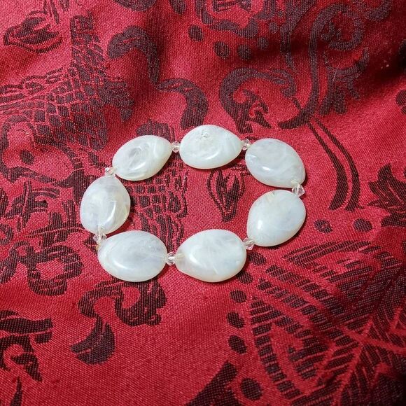 Marbeled Beige Bracelet - Picture 2 of 2